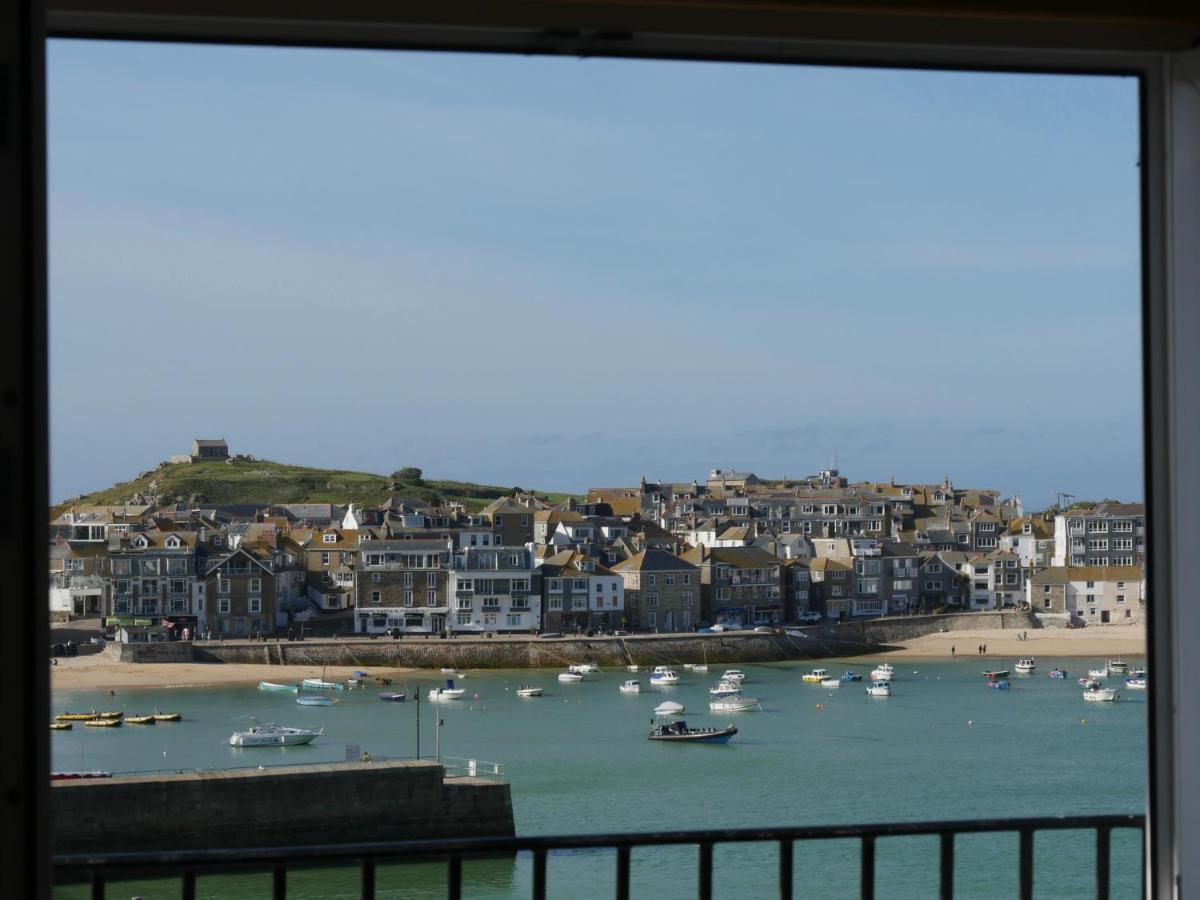 The Suite: Deluxe Super King with Harbor View and Juliet Balcony